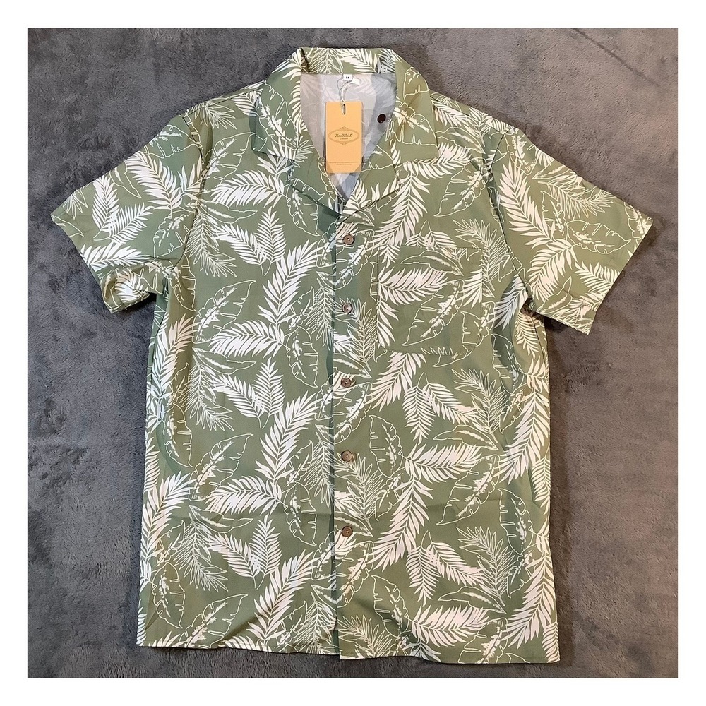 Hao MeiLi Women's Size M Green Tropical Palm Leaf Button Up Hawaiian Shirt NWT